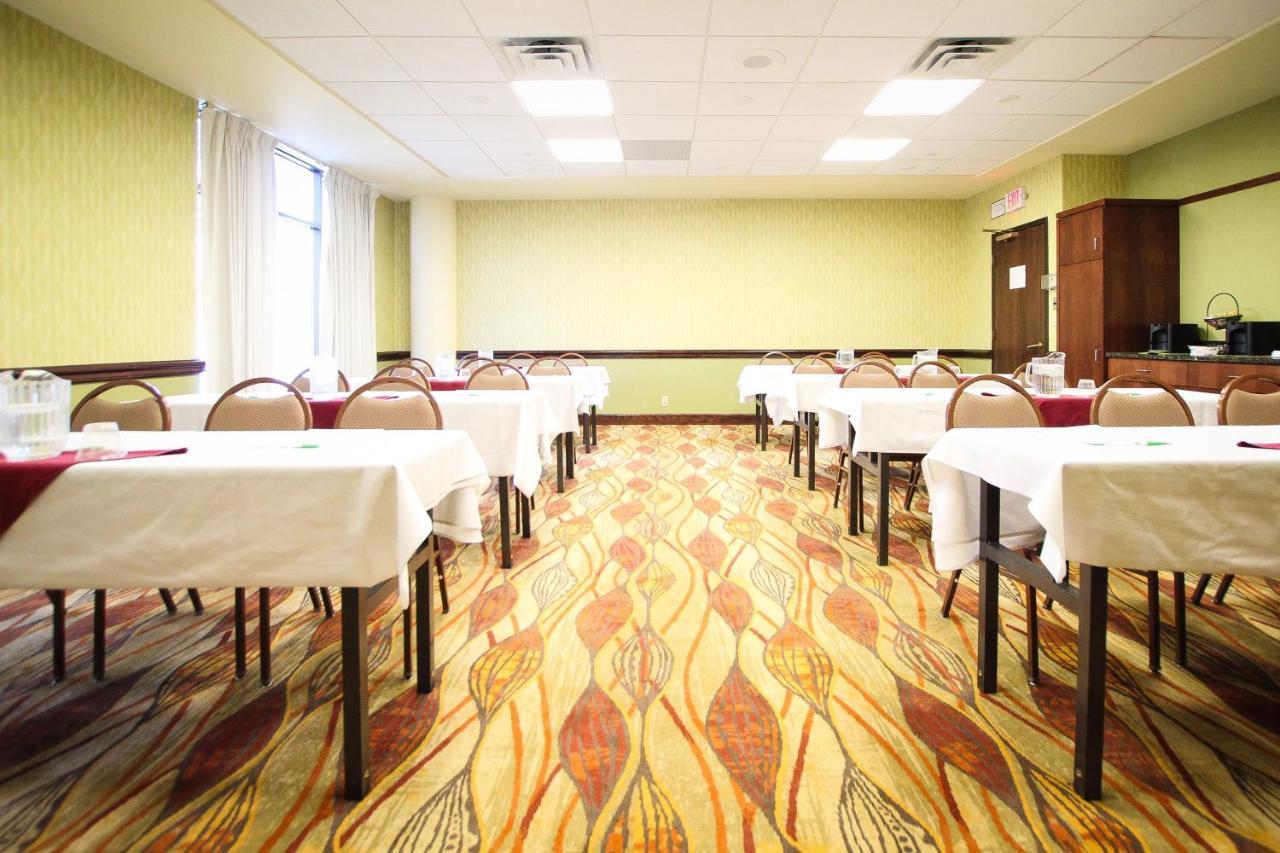 Ramada By Wyndham Minneapolis Airport - Eagan Eksteriør billede